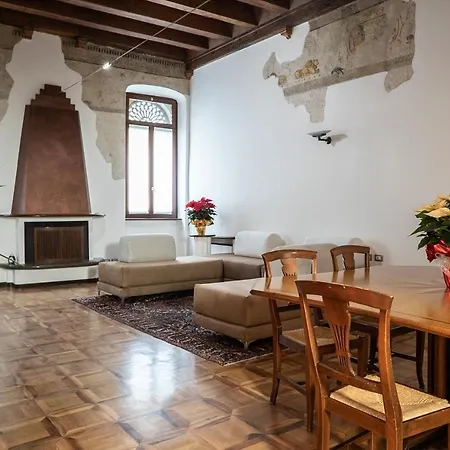 Casa Turandot Tatil Evi Verona